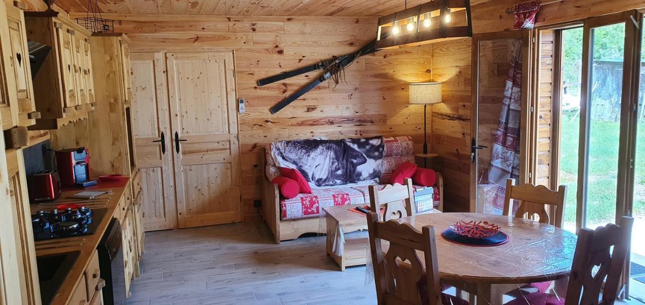 Chez LAVALOU Gîte 4* chaleureux en bois Lannemezan Extérieur photo