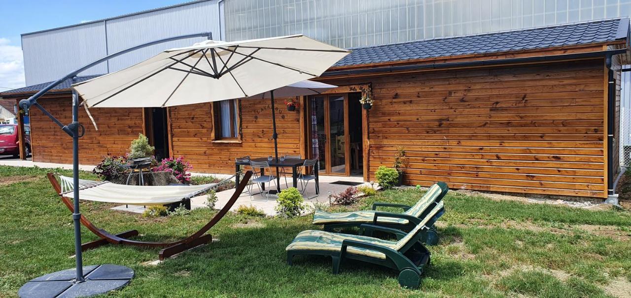 Chez LAVALOU Gîte 4* chaleureux en bois Lannemezan Extérieur photo